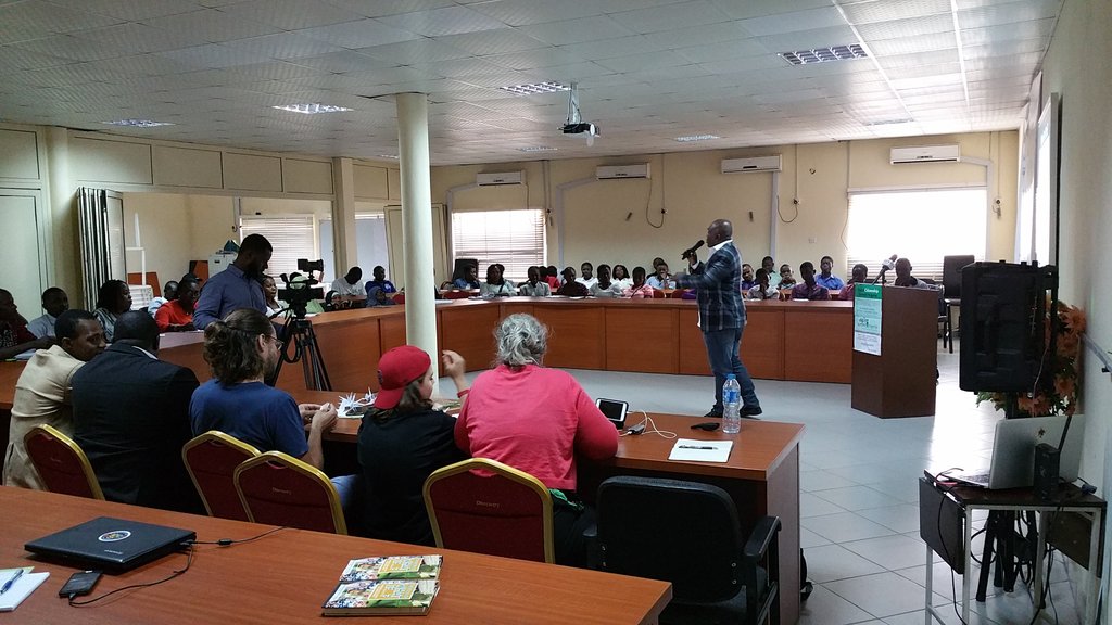 rjacklin's tweet photo. Incredible experiences working w/ passionate & excited world changers. Even squeezing in a "pop up summit" @LASU_official. #digcitsummitng https://t.co/f8dp5SyIkp