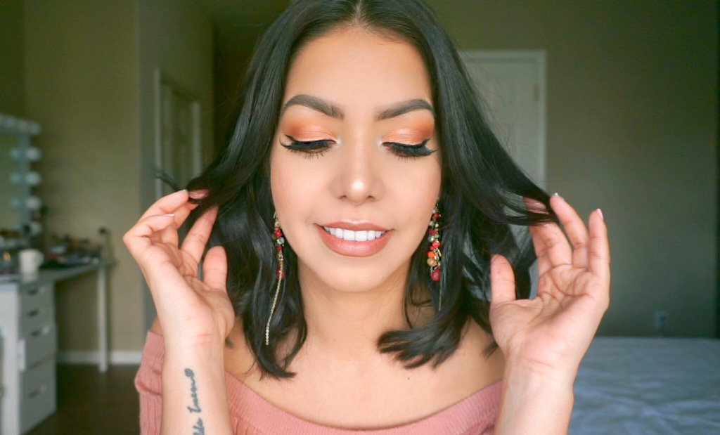 JessOzco's tweet photo. Vibes 🍊🍊 
Video de este look! 
https://t.co/91N0o9KTsL

#maquillaje #maquillajeverano #summermakeuplook https://t.co/MfsxjkkCG2