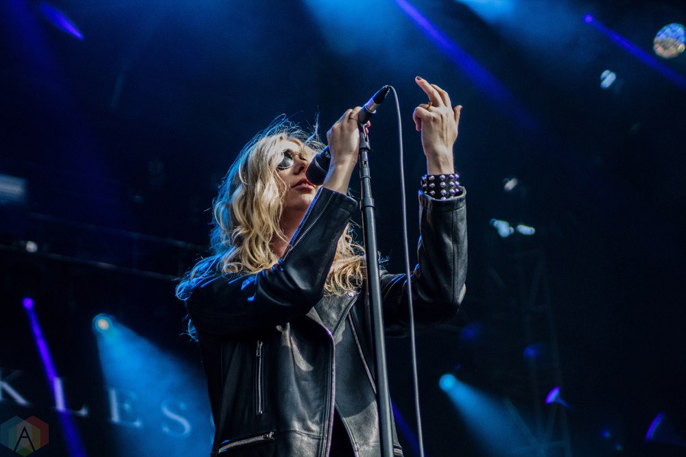 Happy 24th birthday to Taylor Momsen!  