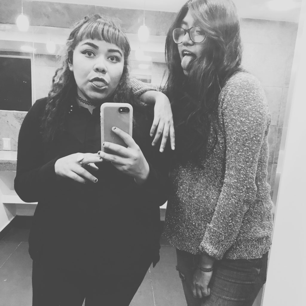 joss_mnl's tweet photo. W/ darks. https://t.co/bRbBIPMa1s