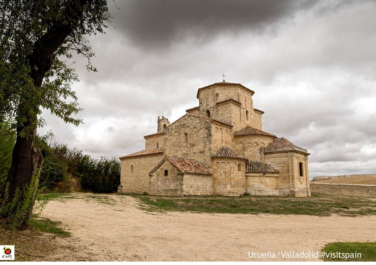 #Urueña, la Villa del Libro y uno de los pueblos más bonitos de #España
buff.ly/2tJn3qu
<a href="/turvalladolid/">Turismo Valladolid</a> <a href="/visitauruena/">visitaurueña.es</a> <a href="/LosPueblosmbe/">Pueblos más bonitos</a>