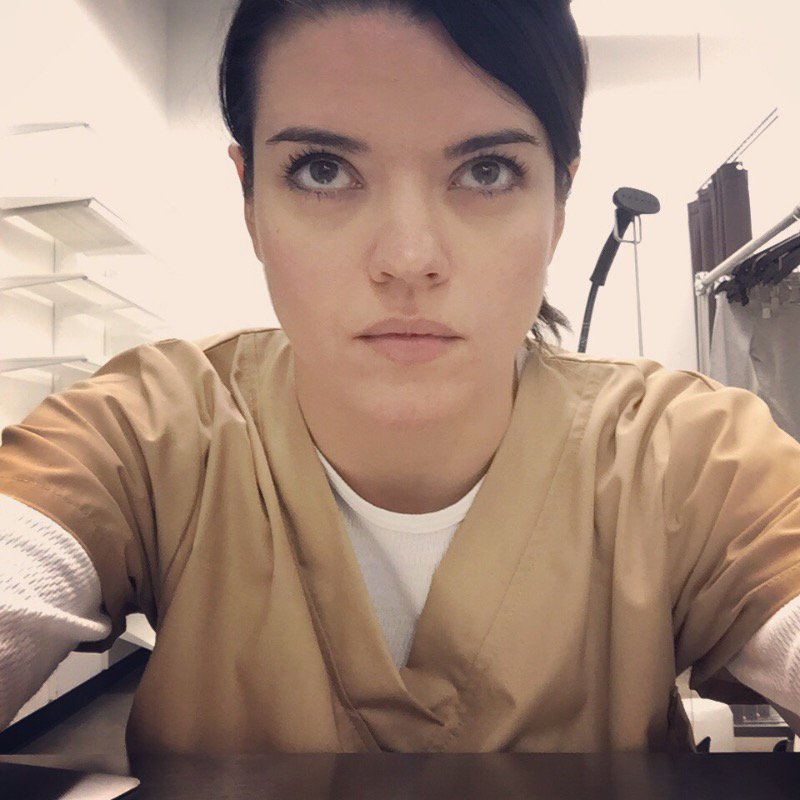 charlenerose3's tweet image. This was my #costume for the @xfinity #comicon #handmodeling shoot I did as #piper from #orangeisthenewblack. @closeupmodelsagency @oitnb