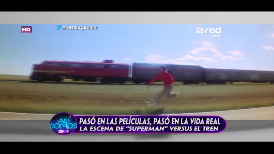 LaRedTV's tweet photo. Esta increíble escena de “Superman” ocurrió en la vida real #ASMarginales https://t.co/zR2RoyYPIK https://t.co/uUlQHVLcjc