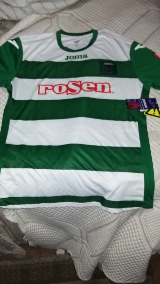 tco1975's tweet photo. @TiendaAlbiverde Hola consulta les quedan camisetas en talla XXL para comprar el domingo en el kiosco del estadio ??? https://t.co/bAkua4Gq63