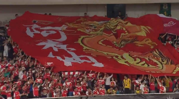 zono13's tweet photo. 13x15m Illlustration Tifo for Arsenal Official China Office, it was showing in Shanghai &amp; Beijing. thanks for giving me the chance #Arsenal https://t.co/mTwsVjapQh