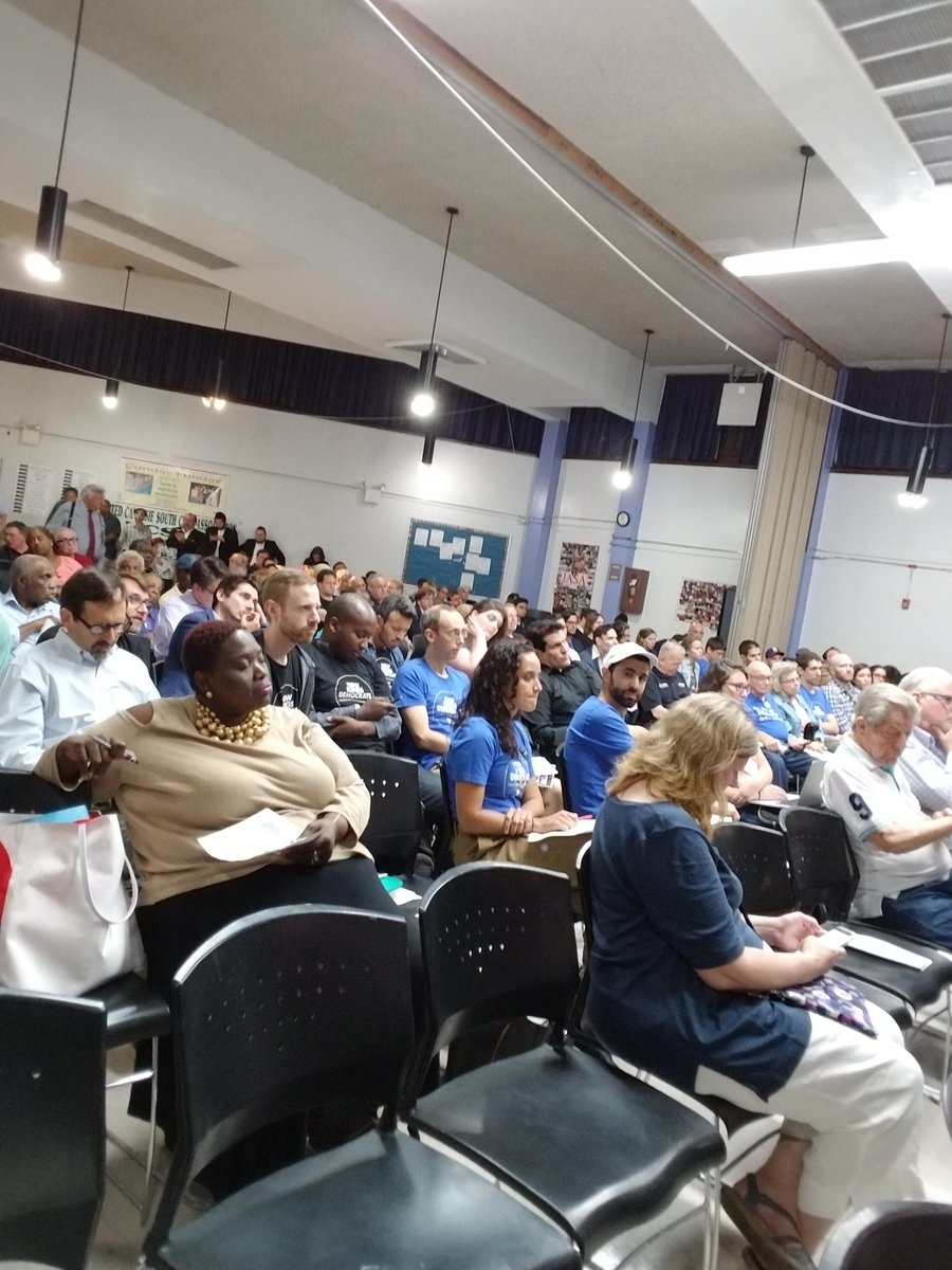 KalmanYeger's tweet photo. Our Kings County Democratic meeting, at work tonight. #BrooklynDems https://t.co/H0GL5xnD1C