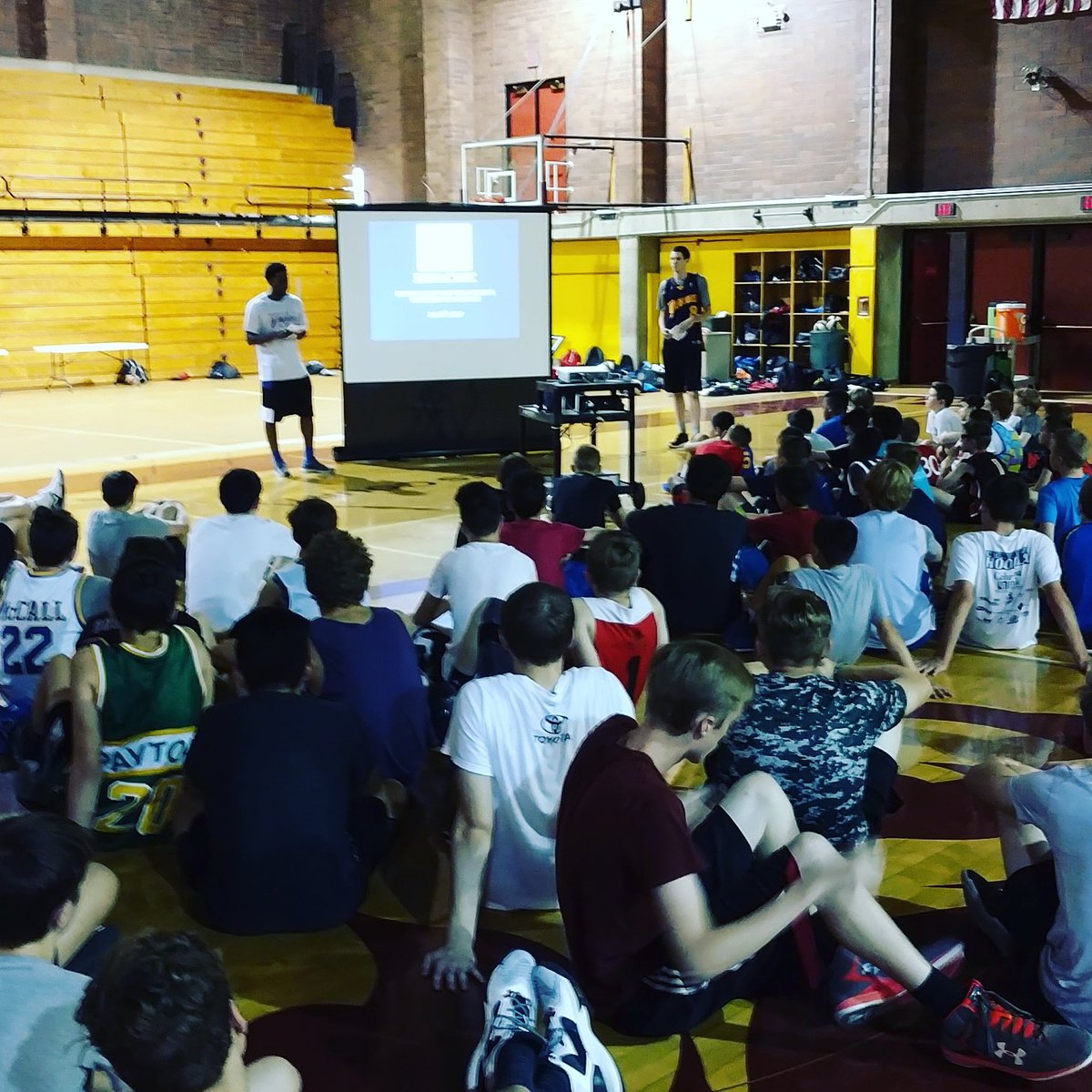 WillametteMBB's tweet photo. Our seniors giving #TeamsOfMen Character Development Capstone Presentation at #ProHoop2017 https://t.co/1iYxZ29scP
