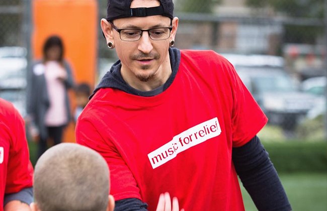 LPLive's tweet photo. Please RT... Announcing our @ChesterBe campaign for @SAVEvoicesofedu, by LPLive and @10YearsAssoc. https://t.co/RcvQ0O6eAl https://t.co/943npYbTB9