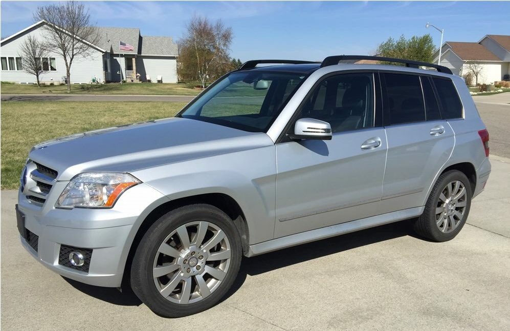 Apezilla_com's tweet image. Could you see yourself driving this 2011 Mercedes GLK 350?

DM us for more information 📲