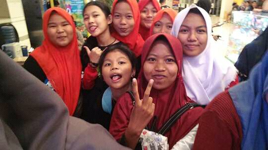 Kangen teriak2 bareng <a href="/BstarzKRW/">Bstarz Karawang</a> manggil si jugul <a href="/bastiansteel/">Bastiansteel</a>  💚💚💚 seeyou nexttime kutunggu event mu di Karawang <a href="/bastiansteel/">Bastiansteel</a>
