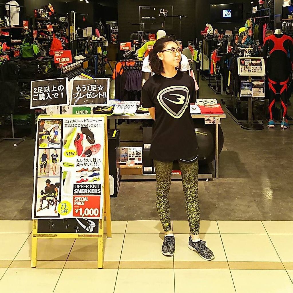 BODYMAKER_KANTO's tweet photo. DRYハーフスリーブ 1,800円(税別)
ランニングショートパンツ 2,000円(税別)
GEAR FOREST WOMEN ロングパンツ 2,800円(税別)
アッパーニットスニーカー 1,000円(税別)
#bodyma… https://t.co/fw2Nfb1zYd https://t.co/zOeuKiTn7Y