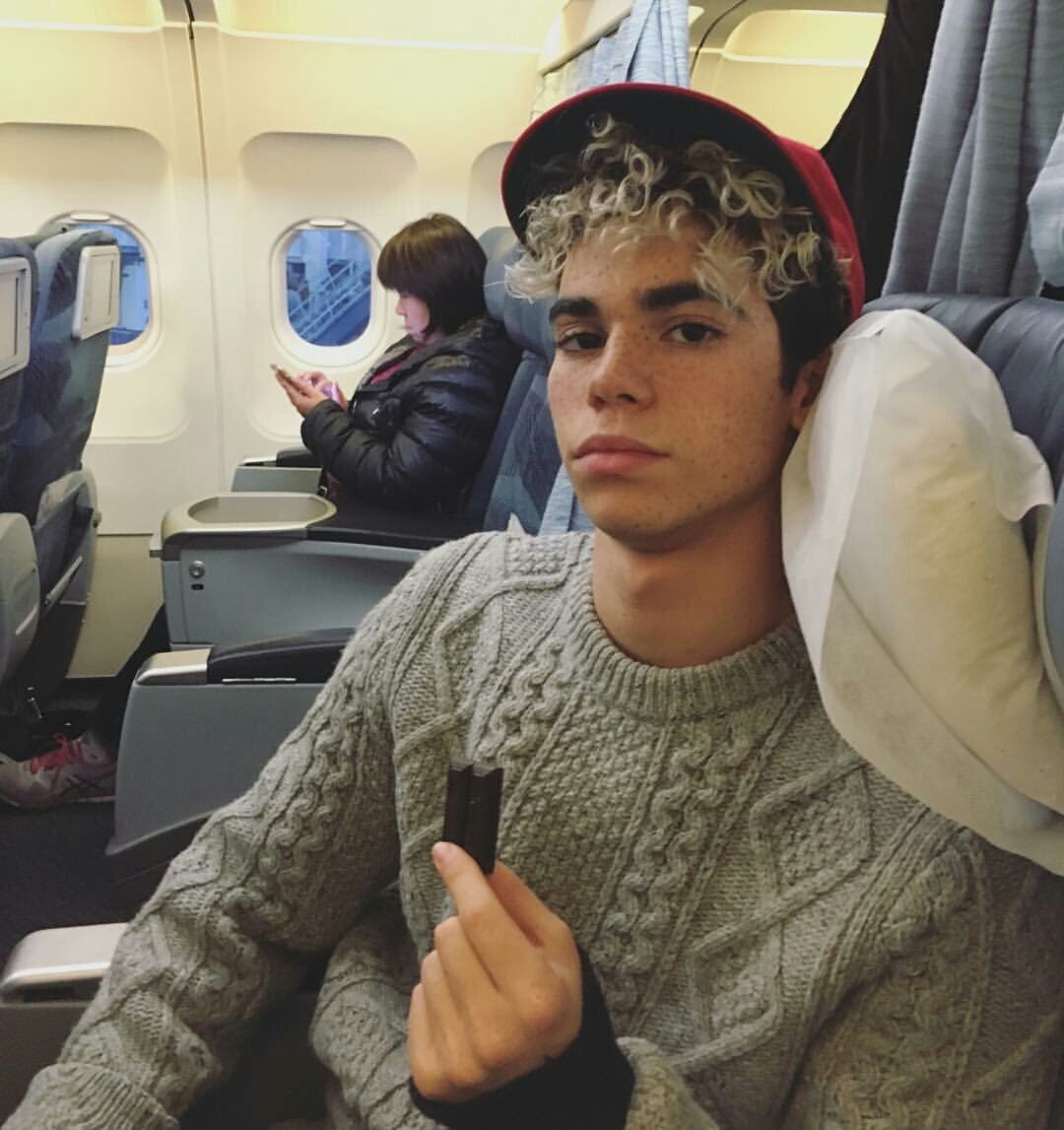 olviapoore's tweet photo. i really cant believe that im just living my life and cameron boyce is out there doing that https://t.co/Aao3V1Q7lx