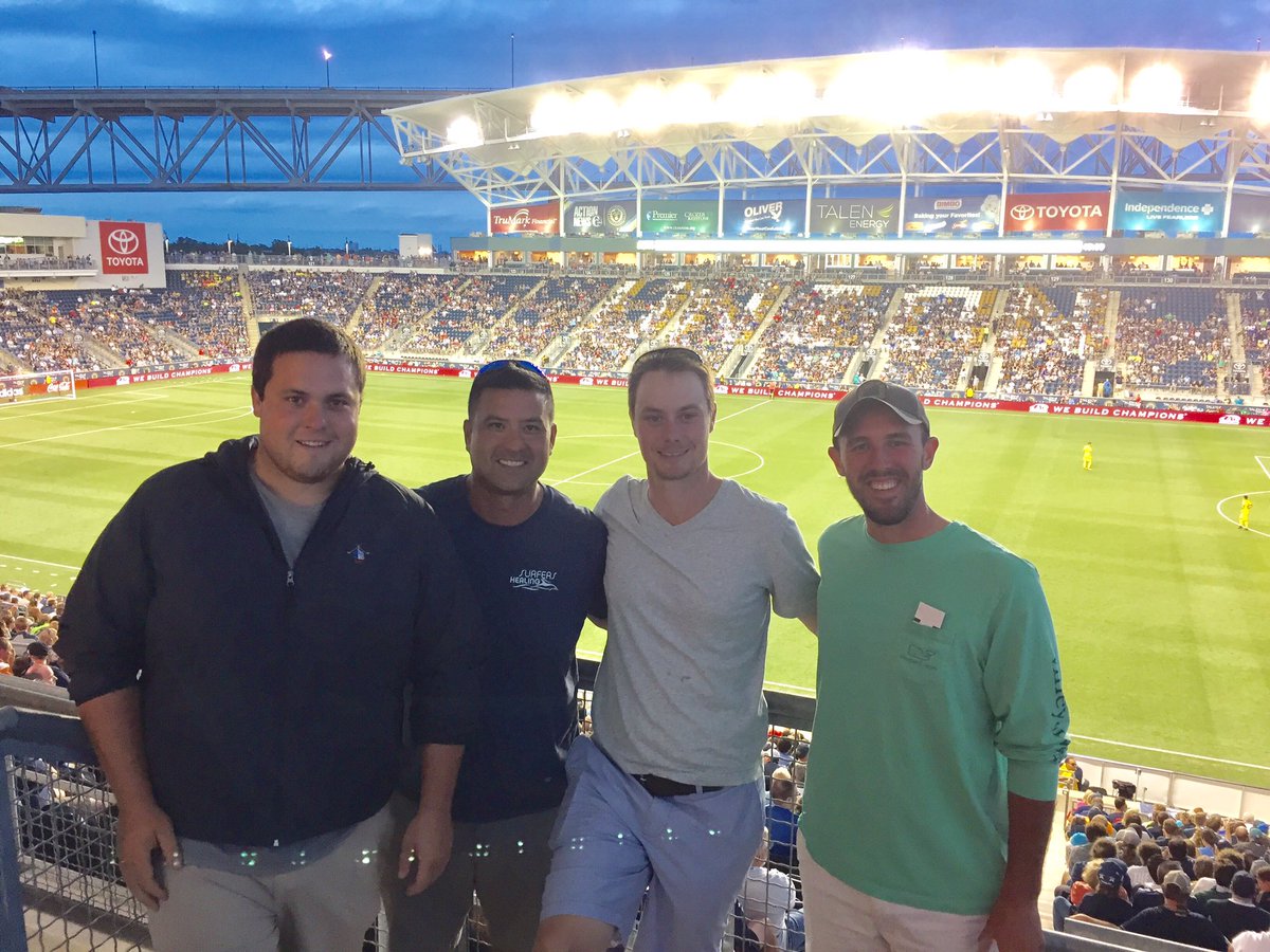 jonurbo's tweet photo. #WorkHardHaveFun !! @PhilaUnion @MexicanPost @KatieNieradka @ctlonergan @JosefoskiTurf @thephanatic247 #Bidermann #internship #golf https://t.co/8fW3aDBgOK