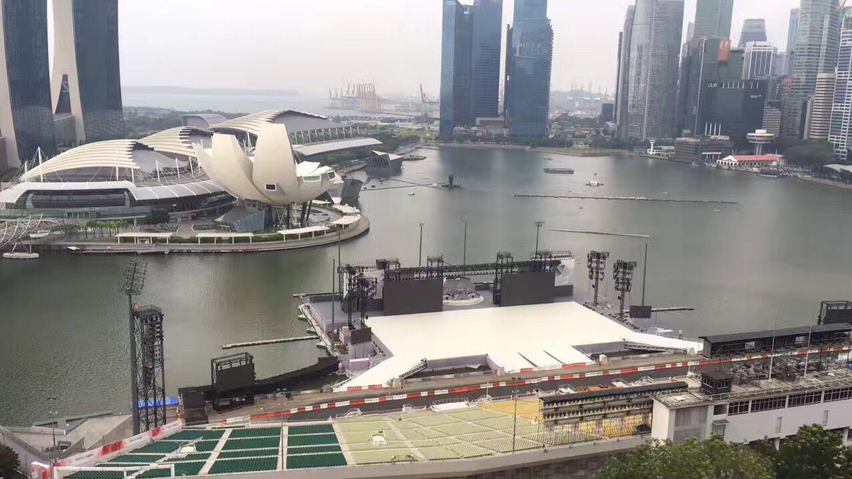 Nicklamsuper's tweet photo. #stage #swimmingpool #RitzCarlton #BaySands A nice trip in here. We will do the best design you want😎Will come here again soon lol. https://t.co/dK5uRvGQ0X