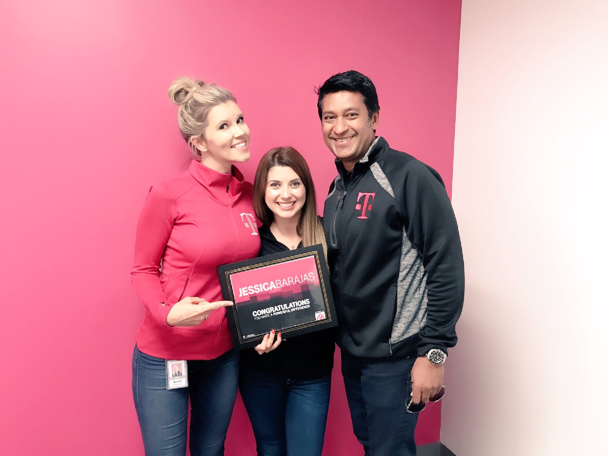 BambiMannix's tweet photo. Such an honor to support @jessbarajas9 and her #2017LDP journey! Crushing It! πͺπ»#BeMagenta #SWisBest #BestPlaceToGrow #LDP2017 https://t.co/CM1vZthnmo