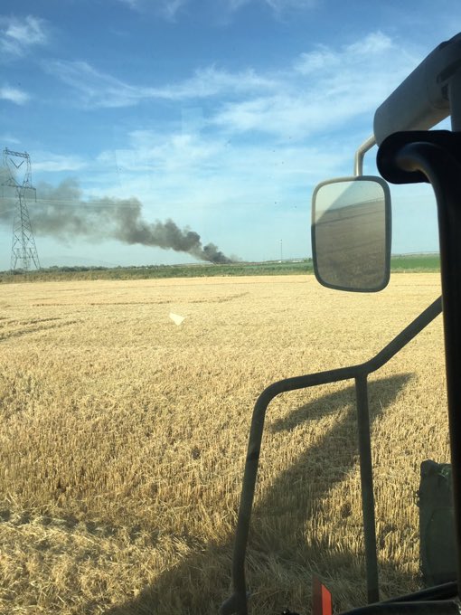 wspd6pio's tweet photo. #GrantCo I-90 is OPEN. Follow @GrantCoSheriff for updates on Dodson Rd fire. @wastatepatrol in area of I-90. https://t.co/8HgyC9fEWE