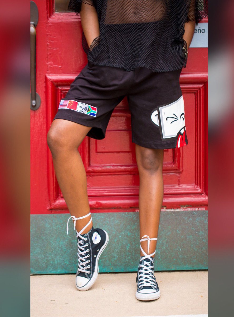mndlessthoughts's tweet photo. Clothing line from CT trying to break into the fashion industry. A simple RT can help. https://t.co/B4vEuYw62U