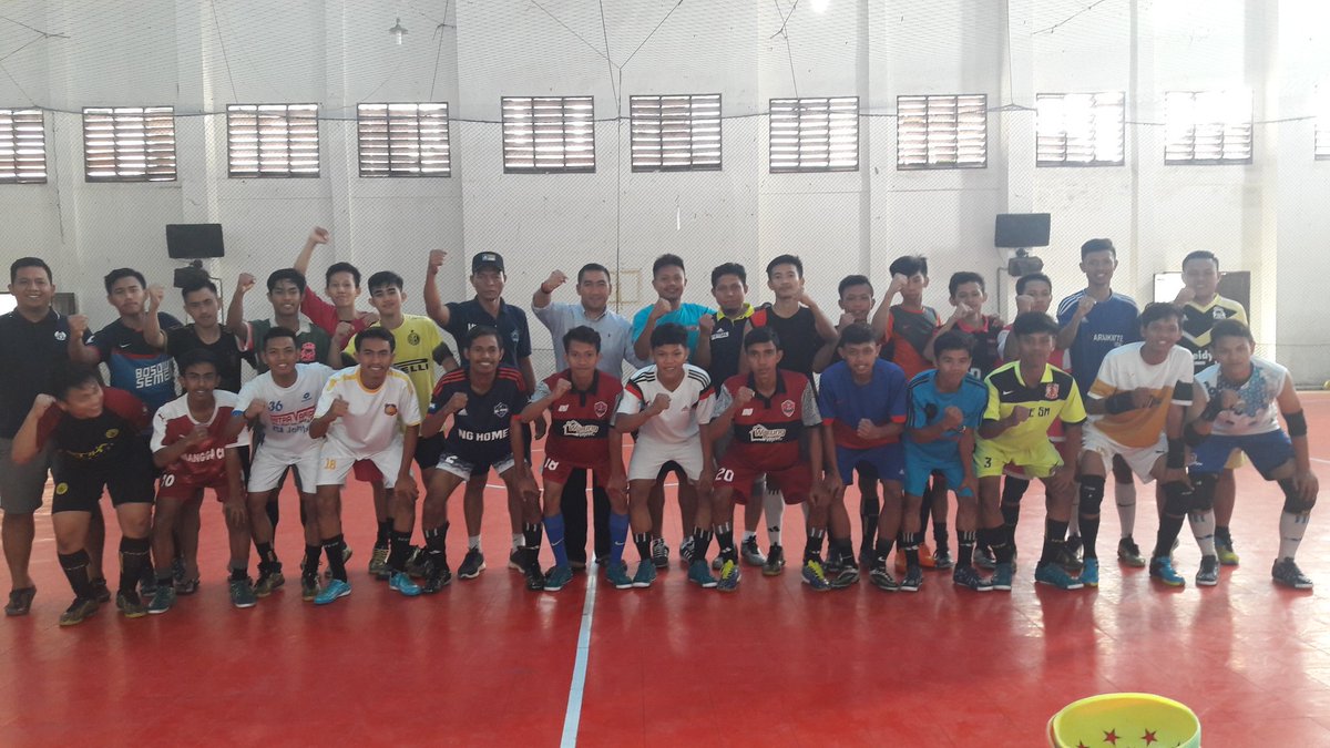 DisporaBantaeng's tweet photo. Begini, Persiapan Bantaebg sebagai Tuan Rumah Praporda Futsal Wilayah Selatan thl 28-30Juli 2017. @imam_nahrawi @KEMENPORA_RI https://t.co/ItHQ0JNPFH