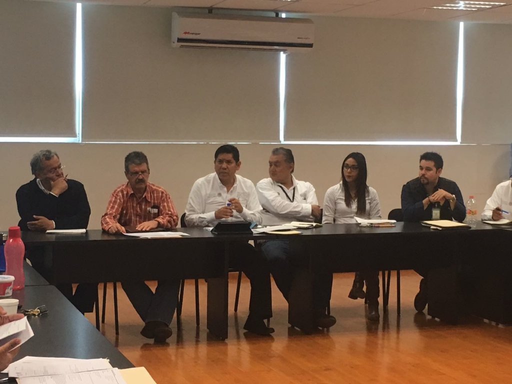 AgroMatch_Gto's tweet photo. 25jul17 Reunión Subdelegación Planeación y jefes de DDRs y CADERs #Gto: Revisión avance y logística operación #PIMAF https://t.co/x1UskDCTIE