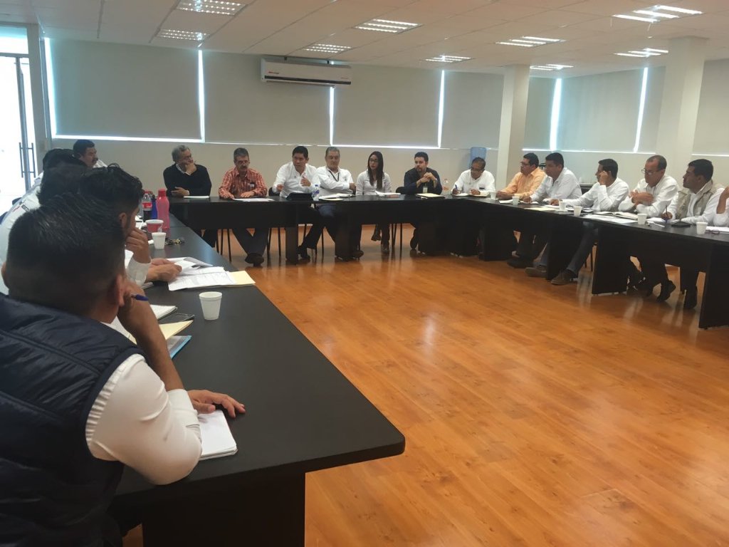 AgroMatch_Gto's tweet photo. 25jul17 Reunión Subdelegación Planeación y jefes de DDRs y CADERs #Gto: Revisión avance y logística operación #PIMAF https://t.co/x1UskDCTIE