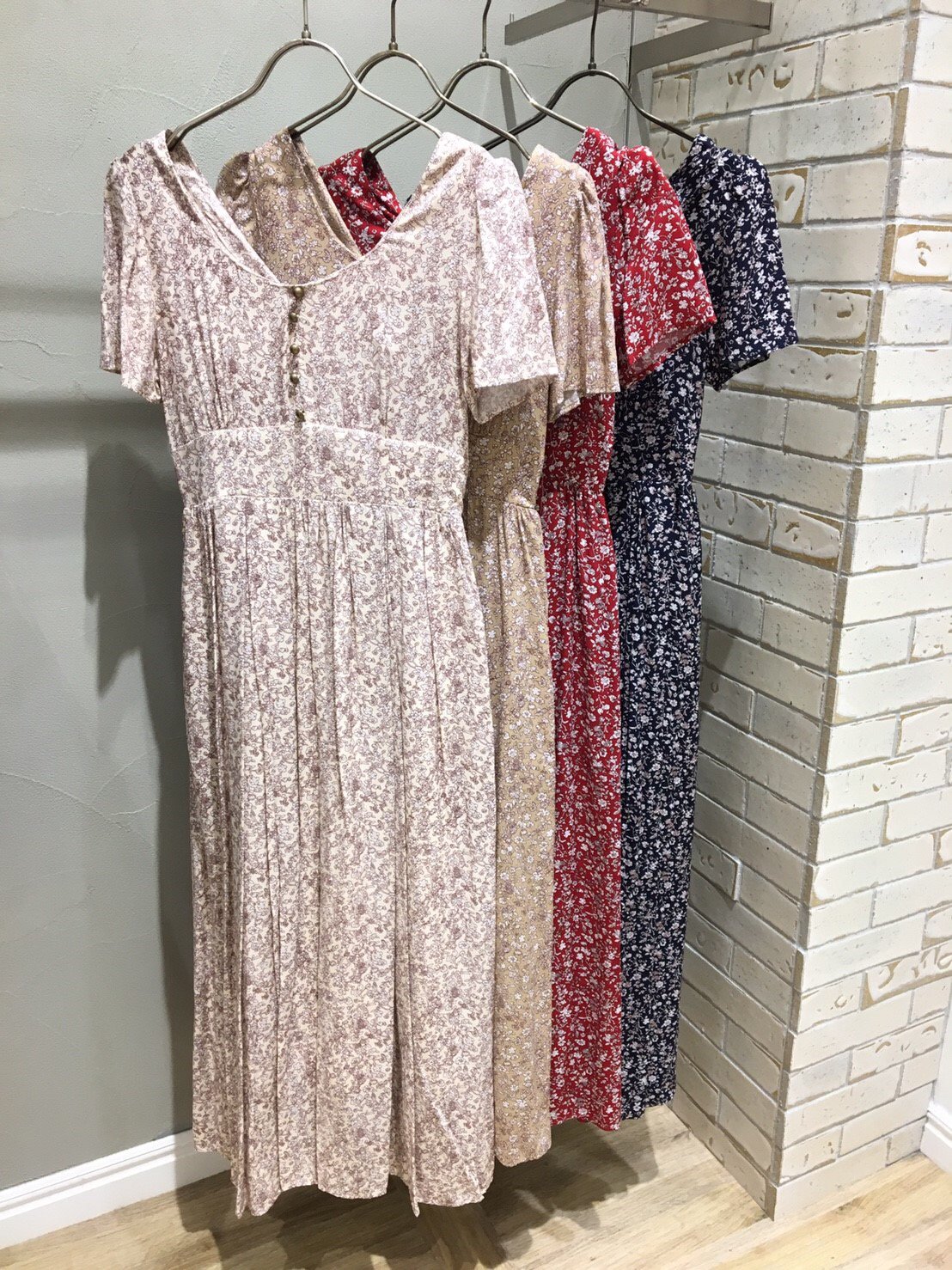 تويتر Dazzlin ららぽーと東京ベイ店 على تويتر 明日発売 花柄マキシワンピース 6 900 Tax Size S M ベージュ ホワイト ネイビー レッド ついに明日お問い合わせ多数の ワンピースが発売です Dazzlin ららぽーと東京ベイ T Co Xxgpk68wlo