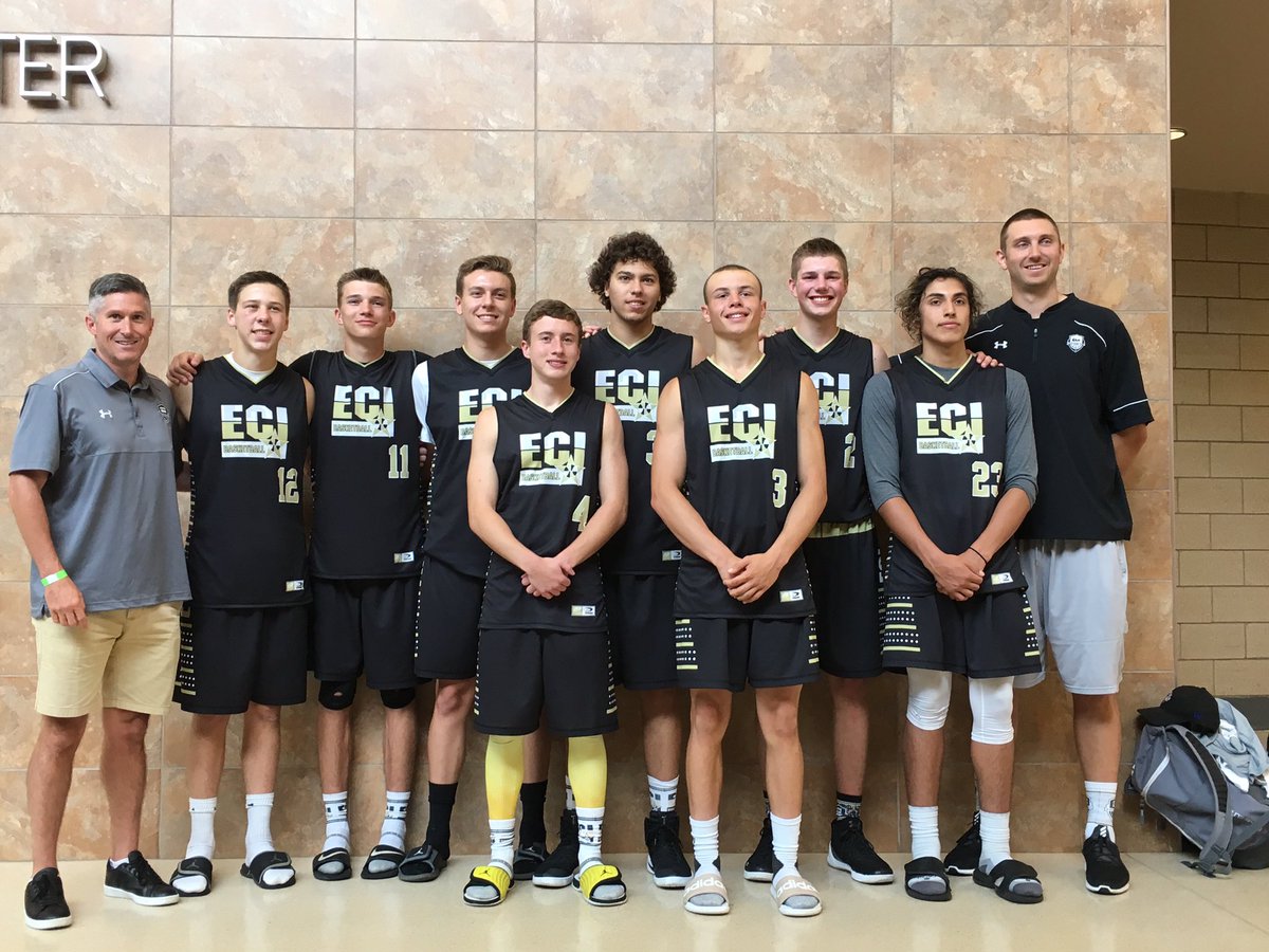 CoachLuke40's tweet photo. Tough saying goodbye to this group! Battled day in &amp; day out. Had a great year &amp; were in every game due to flat out defending! #GATA #ECIFam https://t.co/NFUuXlcMwf