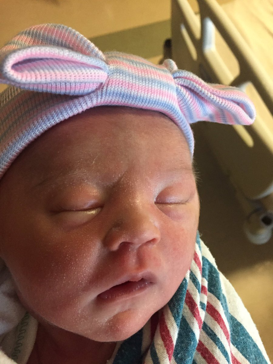 Ktanksfornothin's tweet photo. Incase y'all didn't see on Insta meet my new niece Charli everyone😊 https://t.co/G7tNL71Btt