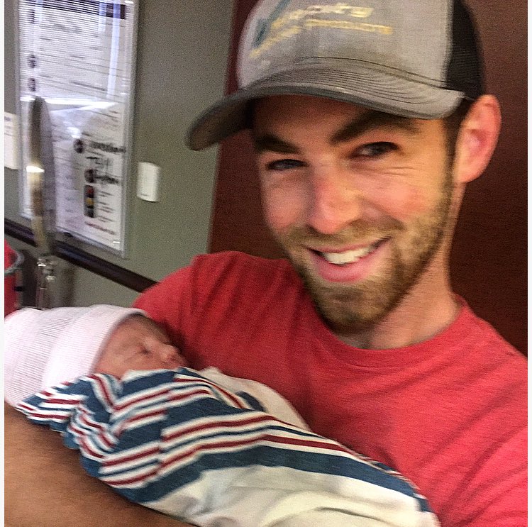 Ktanksfornothin's tweet photo. Incase y'all didn't see on Insta meet my new niece Charli everyone😊 https://t.co/G7tNL71Btt