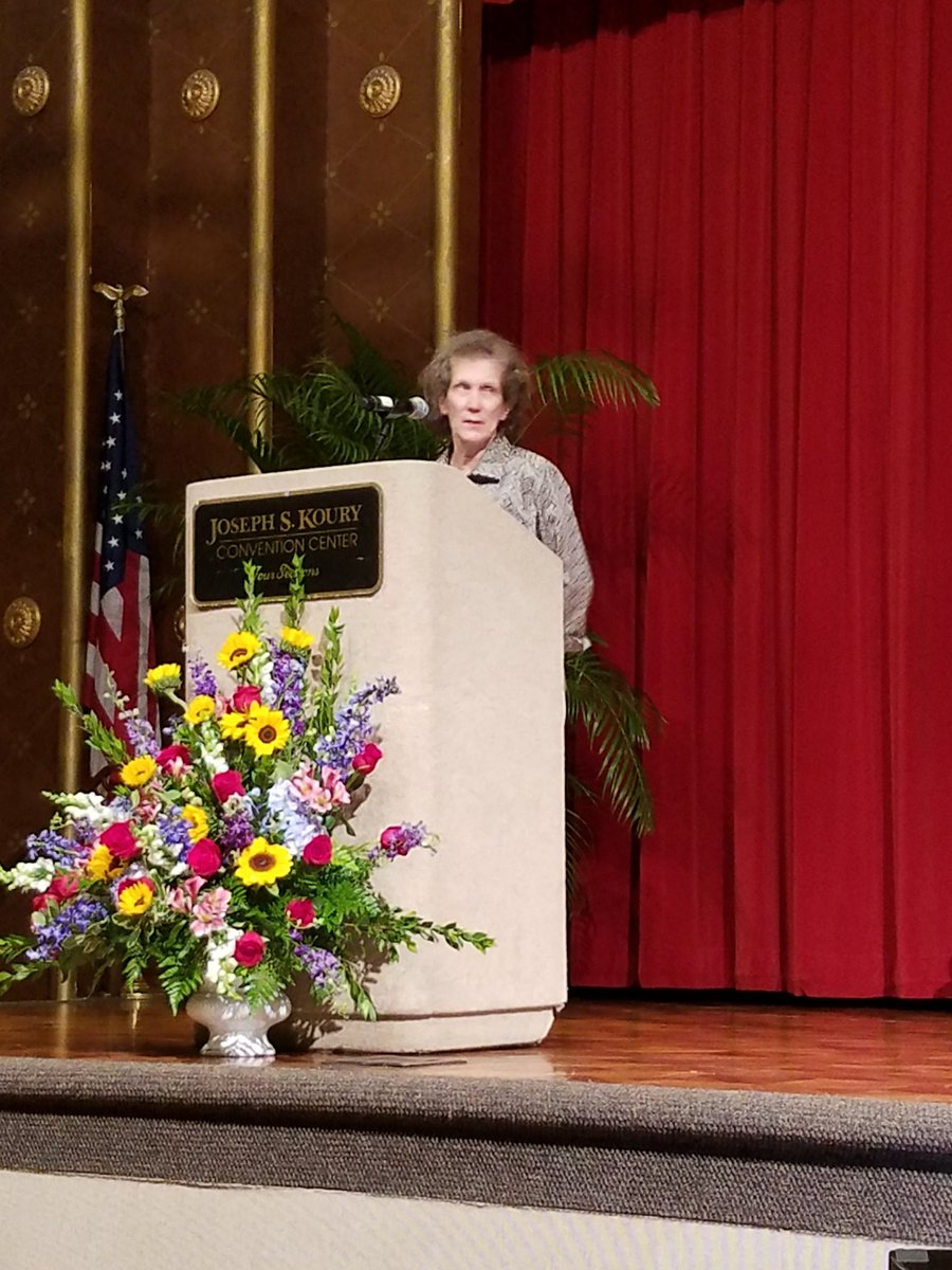 vernon_mcham's tweet photo. CONGRATS 2 Judy Mays, 2017 BFIT Hall of Fame Inductee @GCSchoolsNC @scontrerasGCS
@nakiahardy
#51yearsofservice
#believeinGCSCTE
#CTESC17 https://t.co/AXtUgTznZq