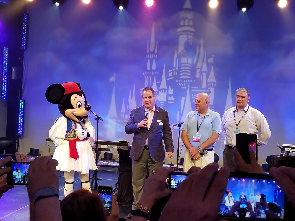 OrderOfAHEPA's tweet photo. Thank you @WaltDisneyWorld, Walt Disney World Resort President George Kalogridis &amp; Micky Mouse for a truly memorable birthday bash! #AHEPA95 https://t.co/HeE0uWHRk1