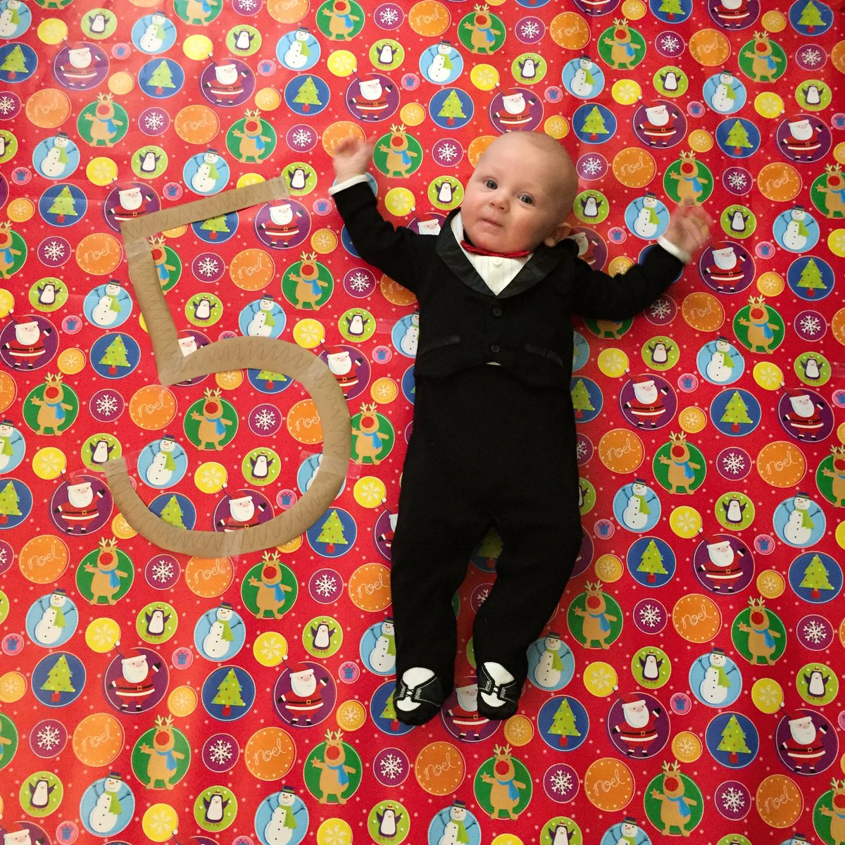 Jam_Master_J_'s tweet photo. @007 thanks for being the inspiration behind my son's 5 month photo #005monthsold #prefershismilkshakennotstirred https://t.co/AuFixg1DF7