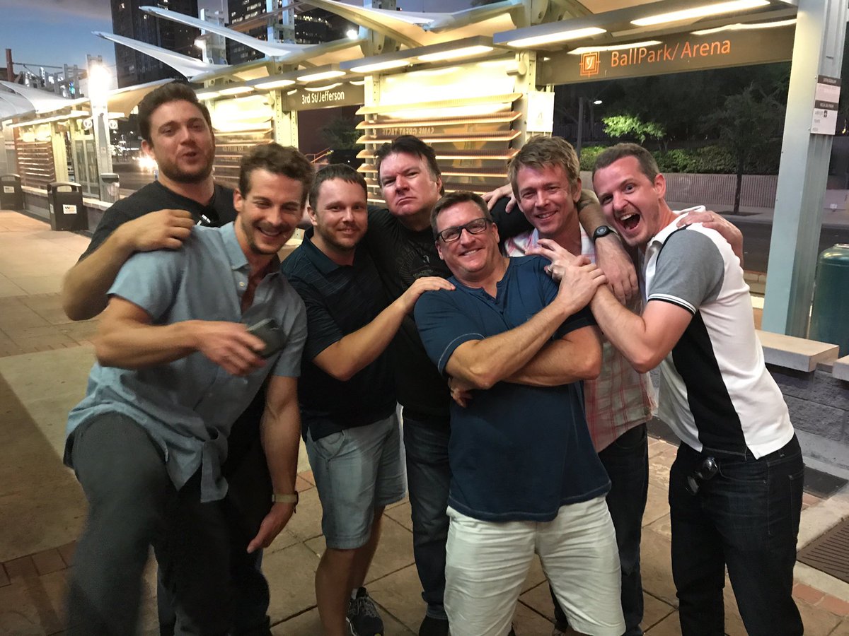 kevin_burdick's tweet photo. #USA #GoldCupSoccer Having a blast with my boys! #ColdBeers7th #WeLoveColdBeers https://t.co/2Ih4u6YXFk