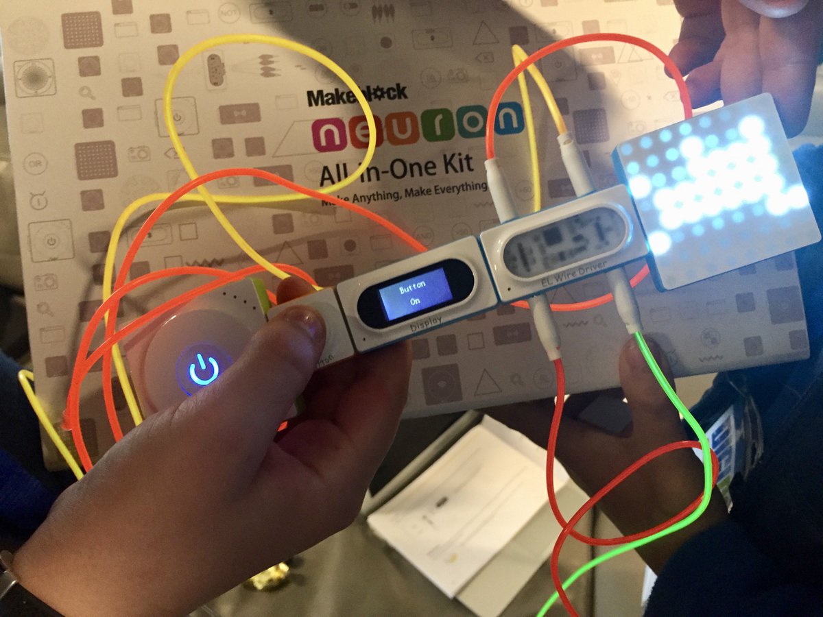 rgesthuizen's tweet photo. Students demonstrating their flashing invention with some #MakeBlock electronics and @mrpbps at #digitech17 https://t.co/QoILb2BpTT