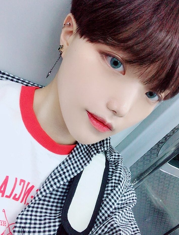 izuizu___mori's tweet photo. RTした人御迎え行きま〜す 🐳

#韓国好きな人と繋がりたい  
#インスタやってる韓国好きな人RT 
#雰囲気嫌いじゃないって人RT 
#ARMYと繋がりたい 
#お世辞でもナムオルって言ってくれる人RT https://t.co/uHBbtHJGQQ