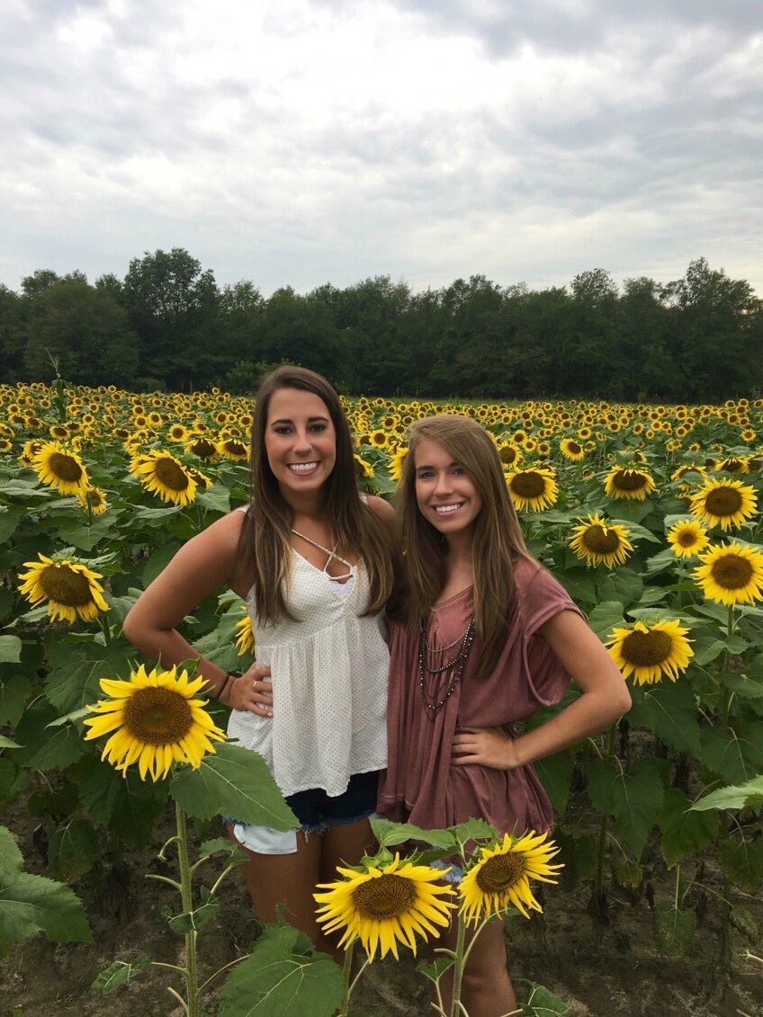 Haley_eliz's tweet photo. Me and my bestie @S_Weeks997 https://t.co/BKu42b2iQT