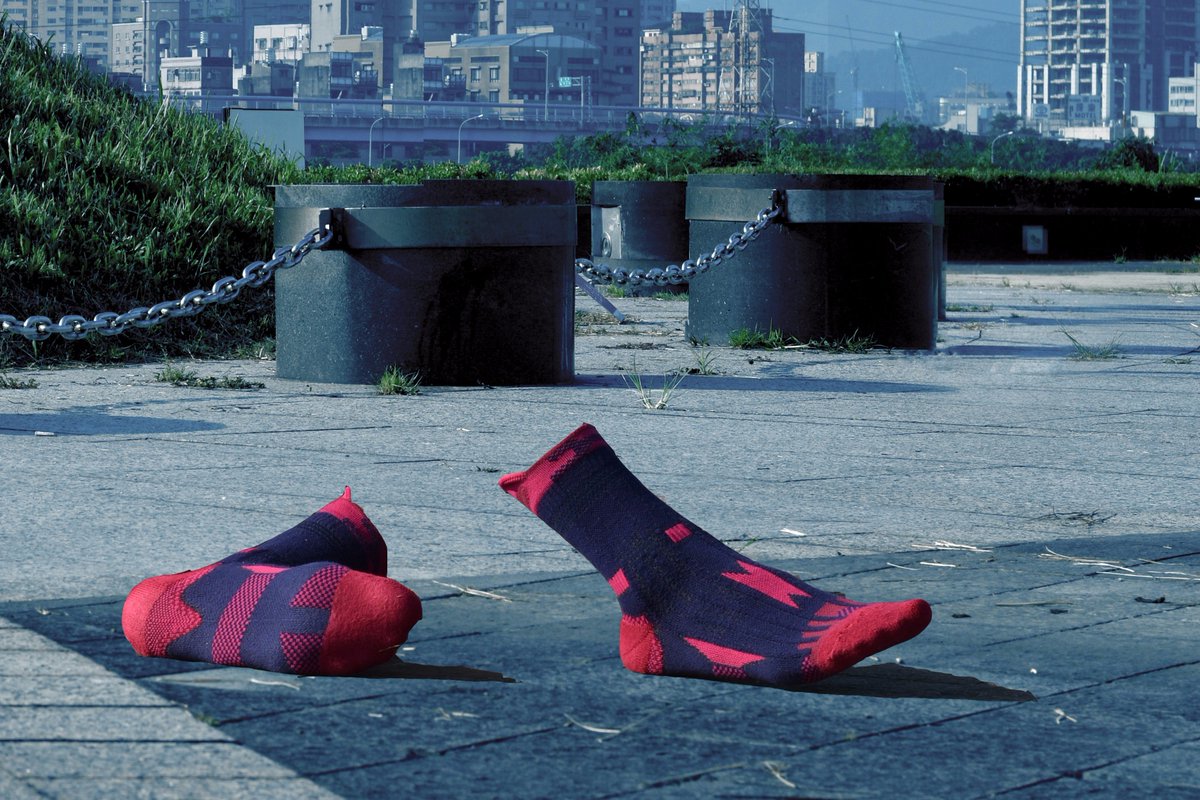 nozzle_quiz's tweet photo. 「Don't look for a reason,look for a way out.」_1997,異次元殺陣(CUBE)

#馬場町 #土丘 #nozzlequiz #socks #CUBE https://t.co/jzaNxg8dRZ