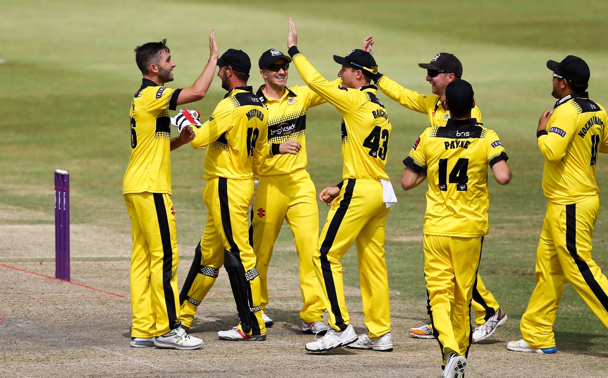 Gloscricket's tweet image. It's the first Friday night @NatWestT20Blast in Bristol!

Discounted tickets end at 6pm this evening

Info &amp;amp; Tickets tinyurl.com/T20BlastFriday