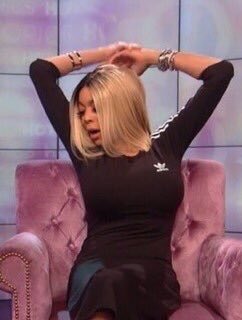 daishanay_s's tweet photo. My only two moods 🤷🏾‍♀️ https://t.co/nc7TdlHAZw
