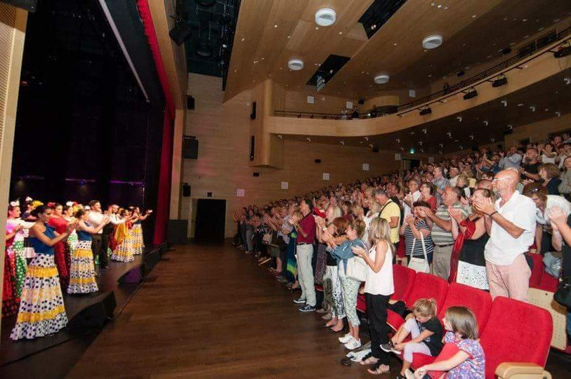 #CLM El director artístico y coreógrafo Ángel Martínez, arrasa en Croacia lacerca.com/noticias/casti…