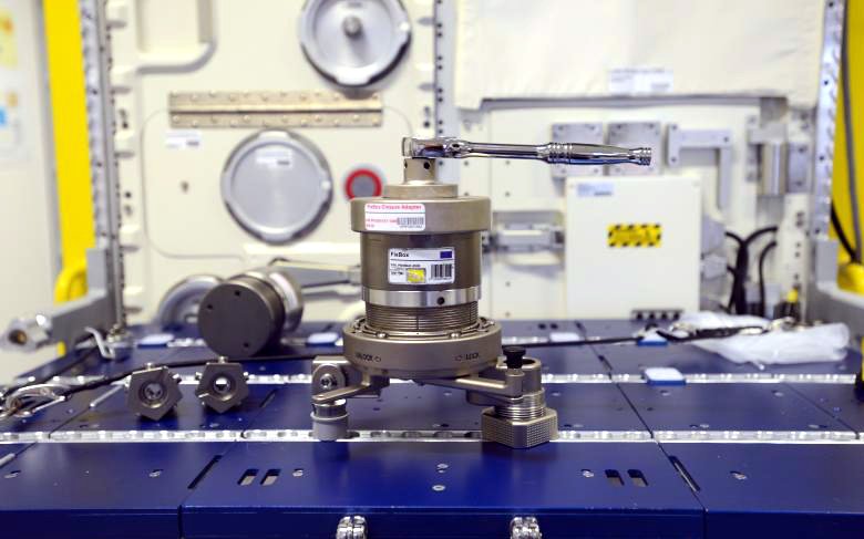 Mecprivat's tweet photo. @Mecprivat take part in #FIXBOX #Space program developed in the #ISS ! more info visit ->> https://t.co/rI2daupc06 https://t.co/su3aohXRqr