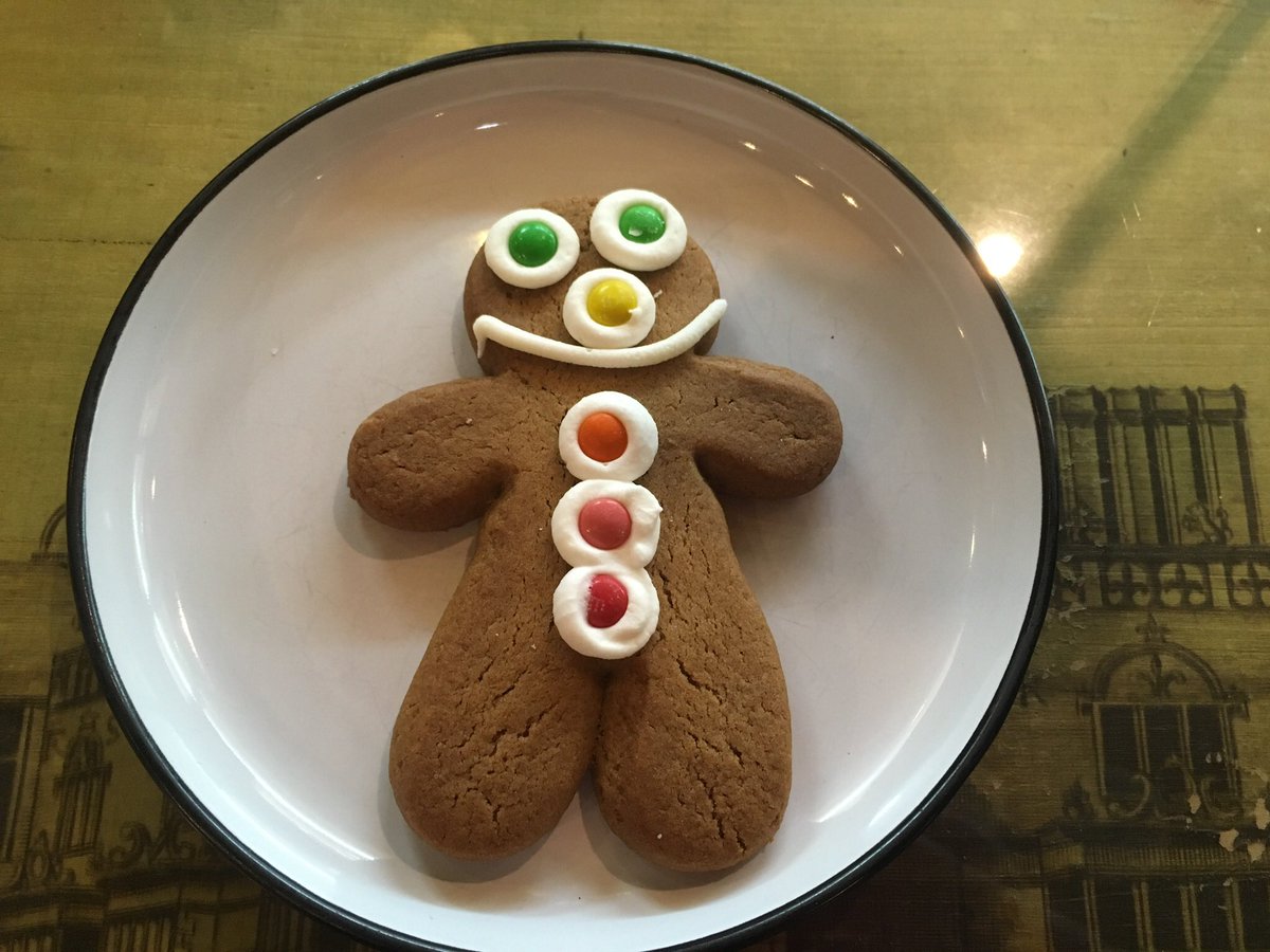 WMAenjoylife's tweet photo. #gingerbreadmancookies https://t.co/mrco6zmRJs
