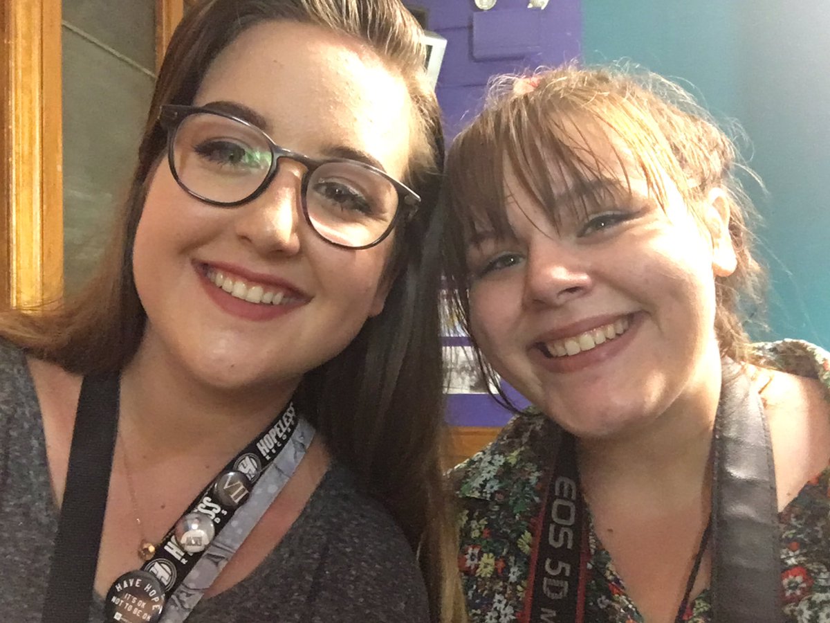 casuallymaddie's tweet image. The only reason I came tonight 💓💓 you did great tonight sweetie