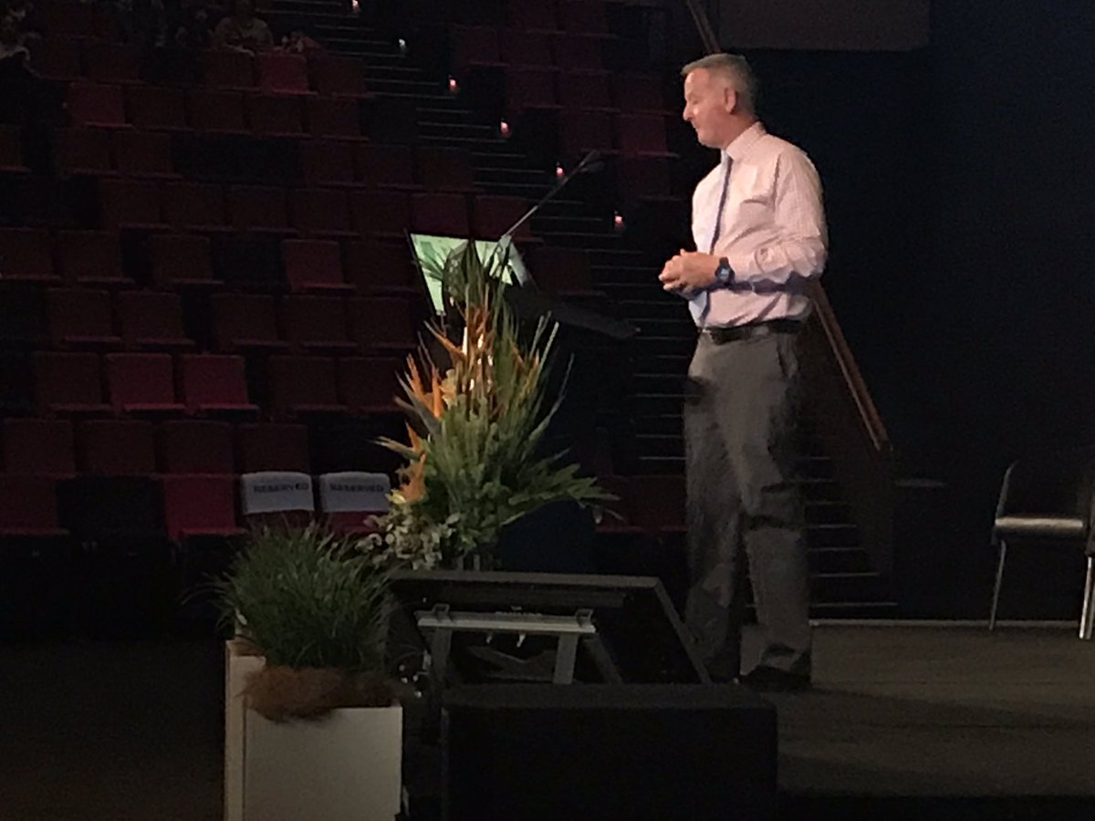 biomech2017's tweet photo. Andy Cresswell President's Address ... ISB2017 is coming to an end... https://t.co/EA8k1J4Xg7