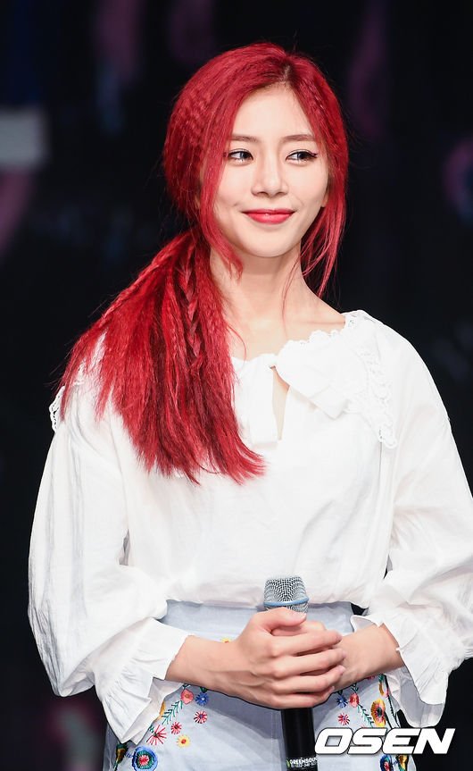 jiyoopics tweet picture