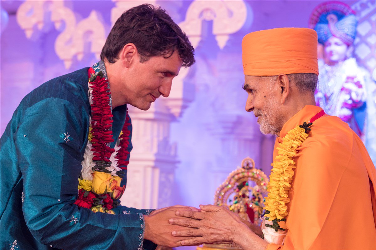 BAPS's tweet photo. HH Mahant Swami Maharaj's Vicharan: 22 July 2017, Toronto, ON, Canada https://t.co/Rrx02tz8IA https://t.co/wFJIzwRdpb