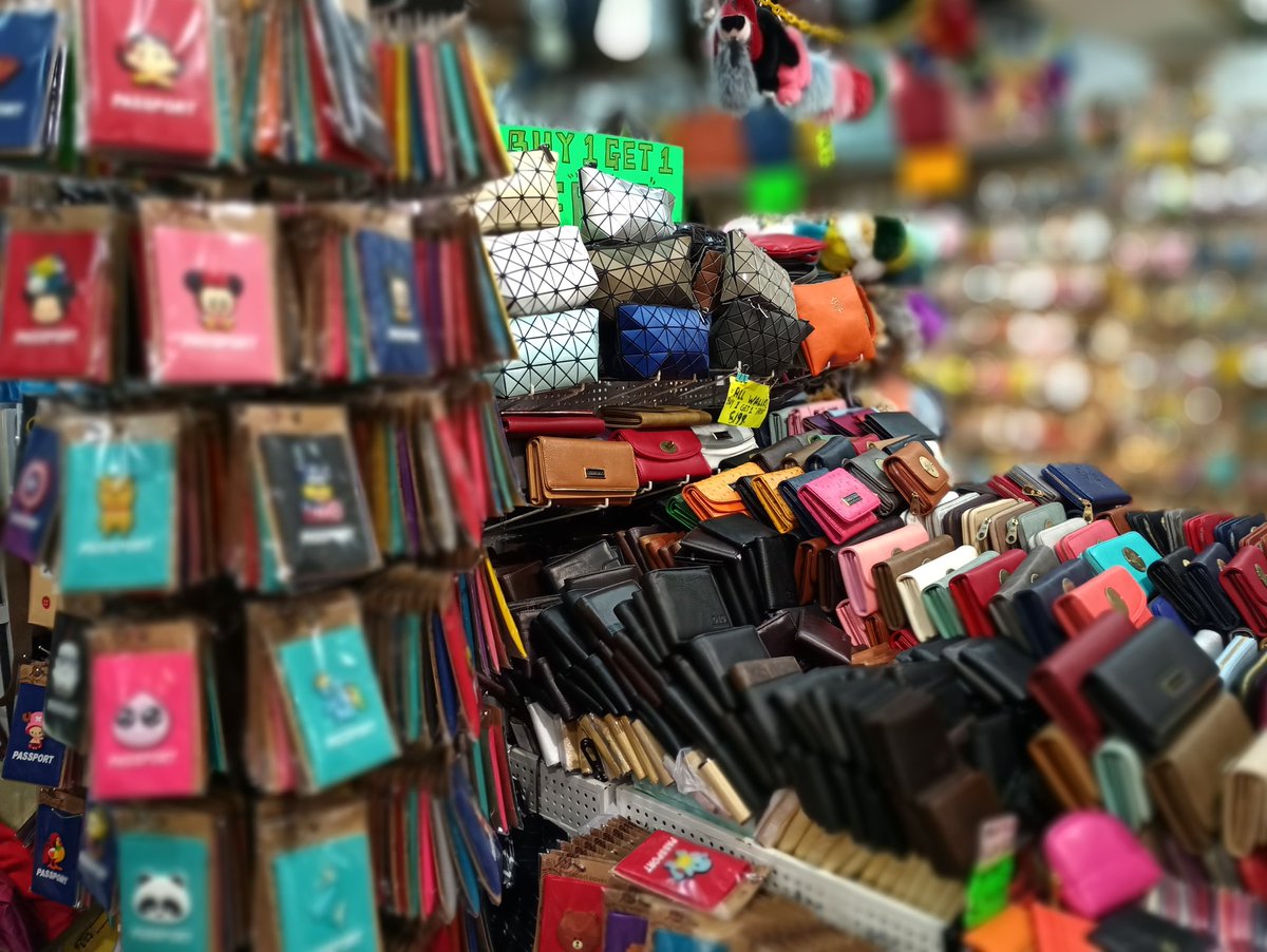 zero0signal's tweet image. Oggi testiamo le fotocamere di #meizupro7 in giro per Hong Kong!! @HDblog @MEIZU