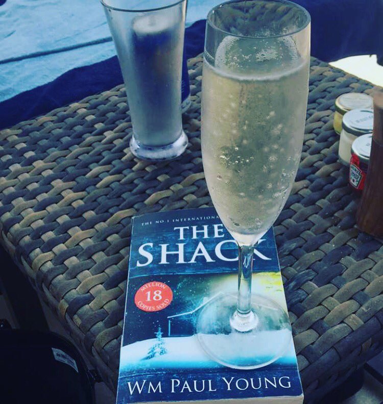 AMAZINGGRACE9's tweet photo. #thinkingbook #prosecco #needed https://t.co/c83zUIbKZ7