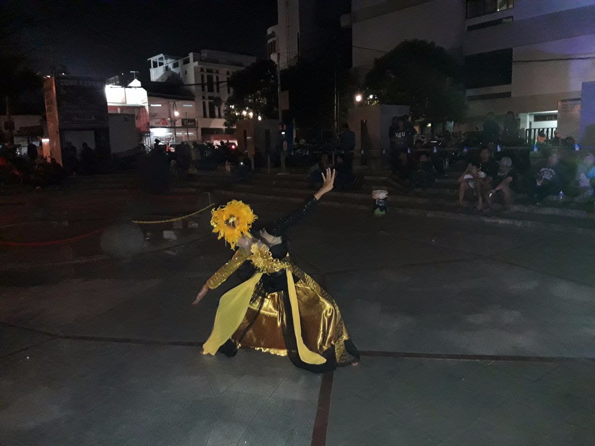 Seperti Apa Perkembangan Seni Budaya Sunda di Bandung? infocikapundung.com/2017/07/27/sep…