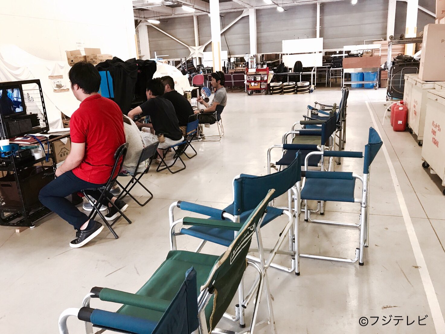 公式 コード ブルー ヘリポートシーン時の撮影舞台裏 モニター付近はこんな感じになっています コード ブルー フジテレビ 山下智久 新垣結衣 戸田恵梨香 比嘉愛未 浅利陽介 ドクターヘリ T Co Urrpmvcrjo Twitter