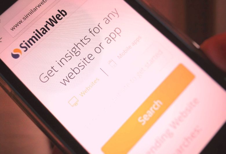 SimilarWeb raises $47 million to grow its web and app analytics platform globally: venturebeat.com/2017/07/25/sim…